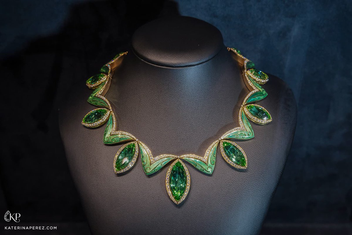 Necklace from Henn of London. It takes real skill to combine stones that big with enamel and have it work. Yum.