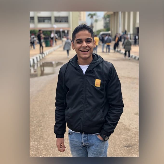 الحياه كفااح مش فانتا تفاح😂🍷👌