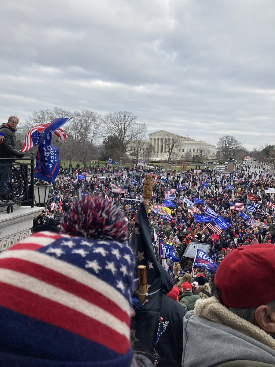 3/ There were hundreds of thousands if not a million or more involved in this protest. I was at an ancillary protest where we had a couple of thousand people  #LatinosForTrump  #BlacksForTrump  #VeteransForDonaldTrump were all at this event and it was very cold.