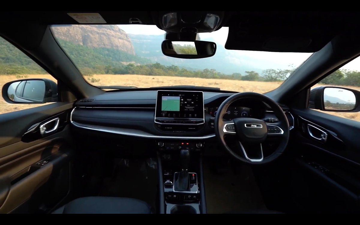 d_arup's tweet photo. The 2021 Jeep Compass facelift comes with new high-resolution 10.1-inch infotainment touchscreen. 

#Jeep #jeepcompass #jeepindia #jeeplife https://t.co/EmoY312RRs