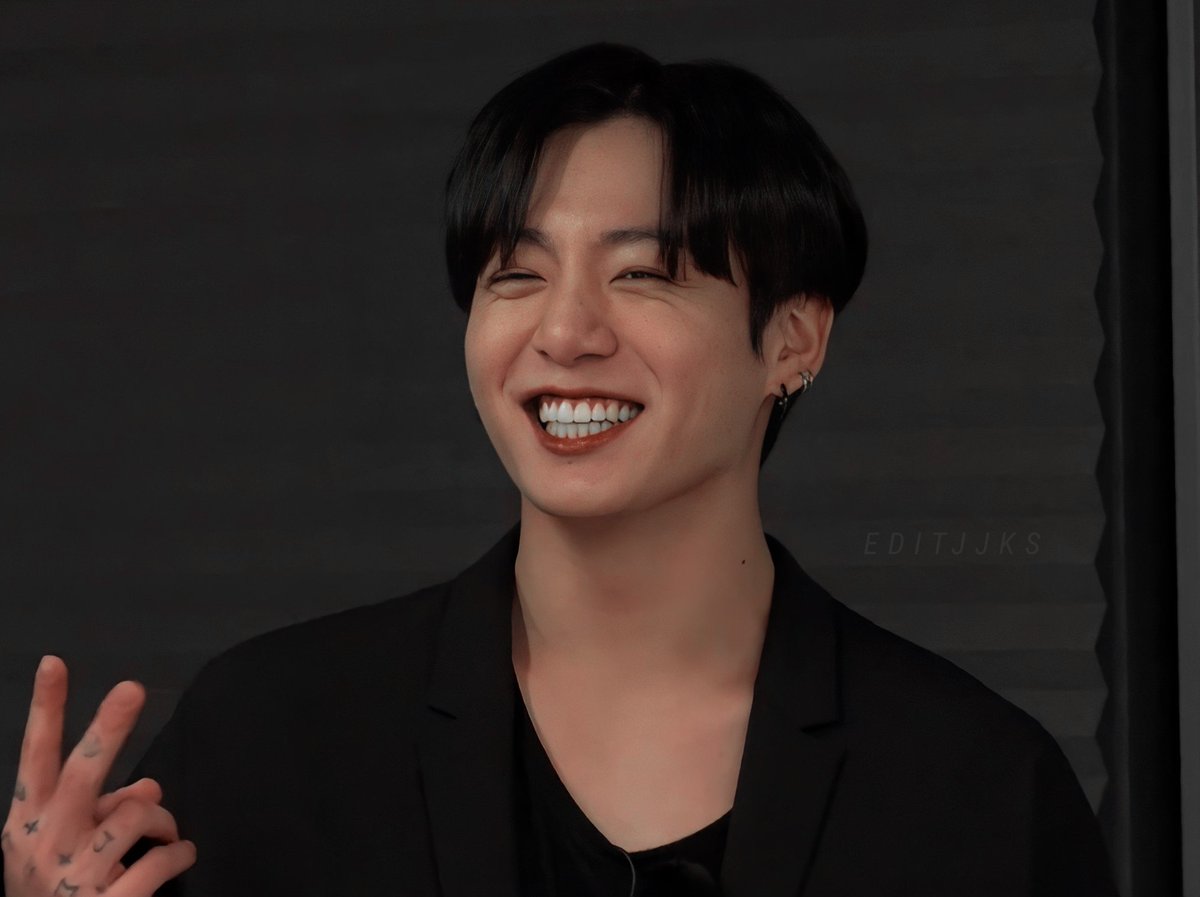 editjjks's tweet photo. the prettiest smile https://t.co/JrC9XpBYpu