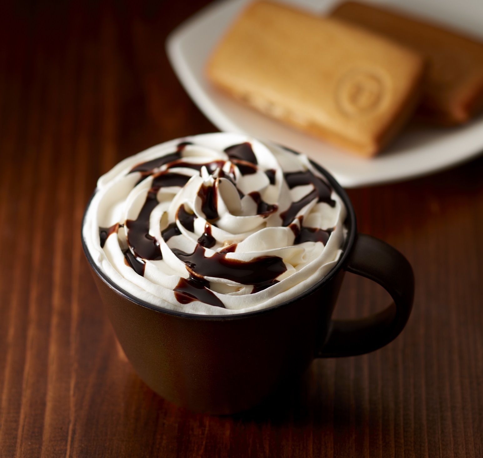 タリーズコーヒージャパン株式会社 ホイップクリームとチョコソースをトッピングした カフェモカ は 今日で販売終了です エスプレッソが香る チョコスイーツのような カフェモカ ファンの皆さん ぜひ 今日タリーズのお店で楽しんで