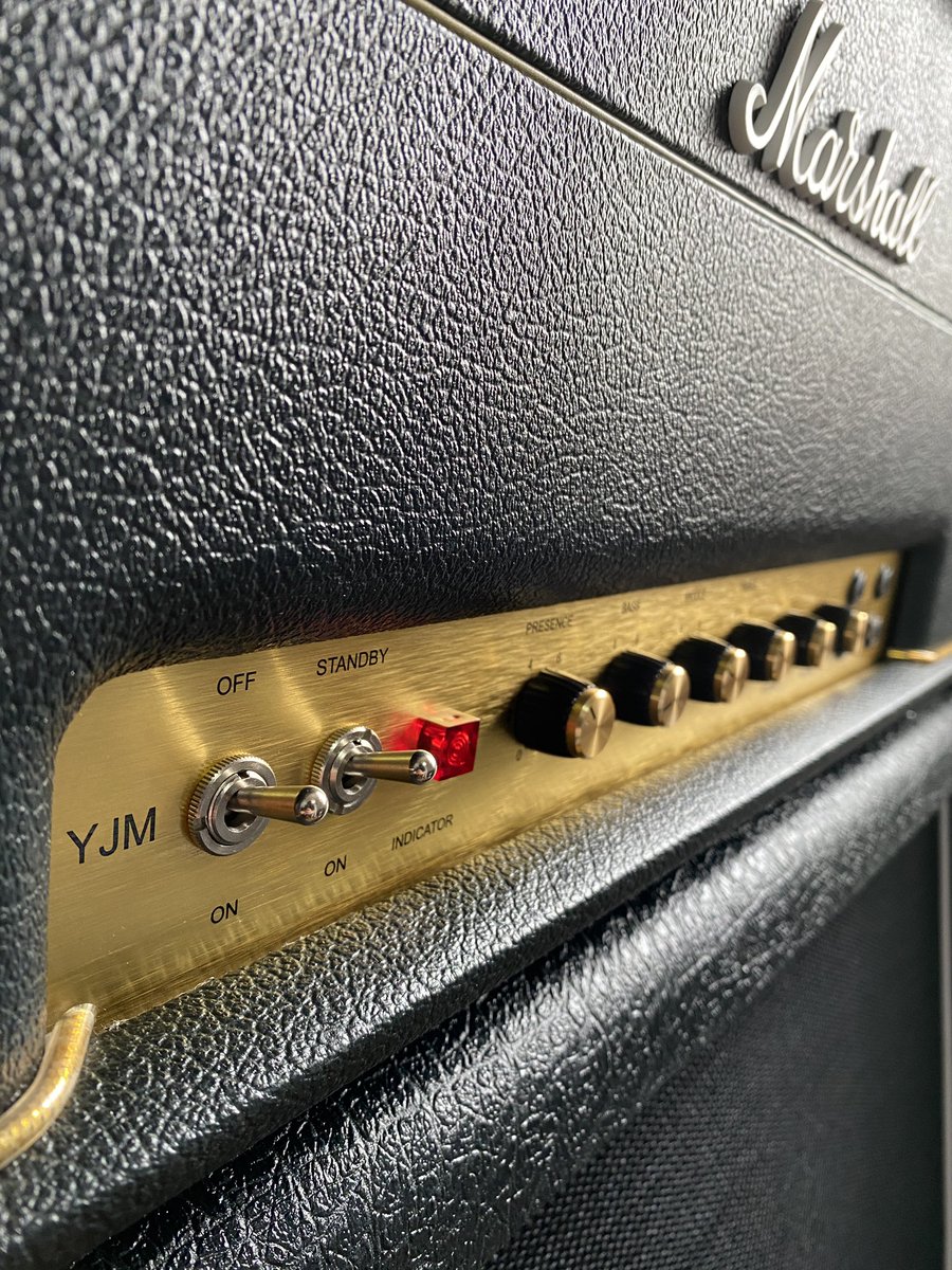 DODYJM308's tweet image. Yngwie J. Malmsteen Marshall YJM100 & Fender Guitar @OfficialYJM @Fender @marshallamps #yngwiemalmsteen #yngwie #fender #marshall
