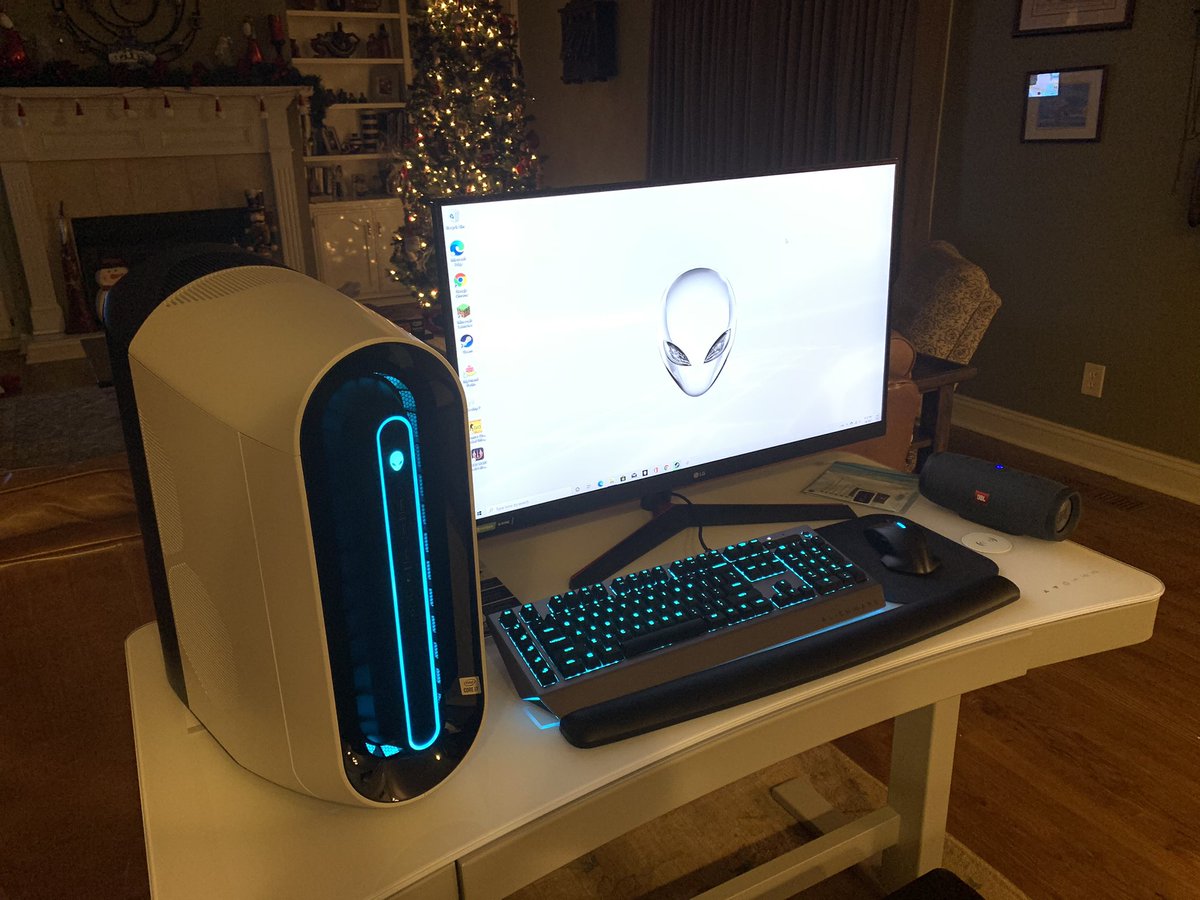 APrestonMalone's tweet photo. First PC!!! Very nice one from @Alienware, so excited for this! #alienware #gamingpc https://t.co/f9Zi3fi3wp
