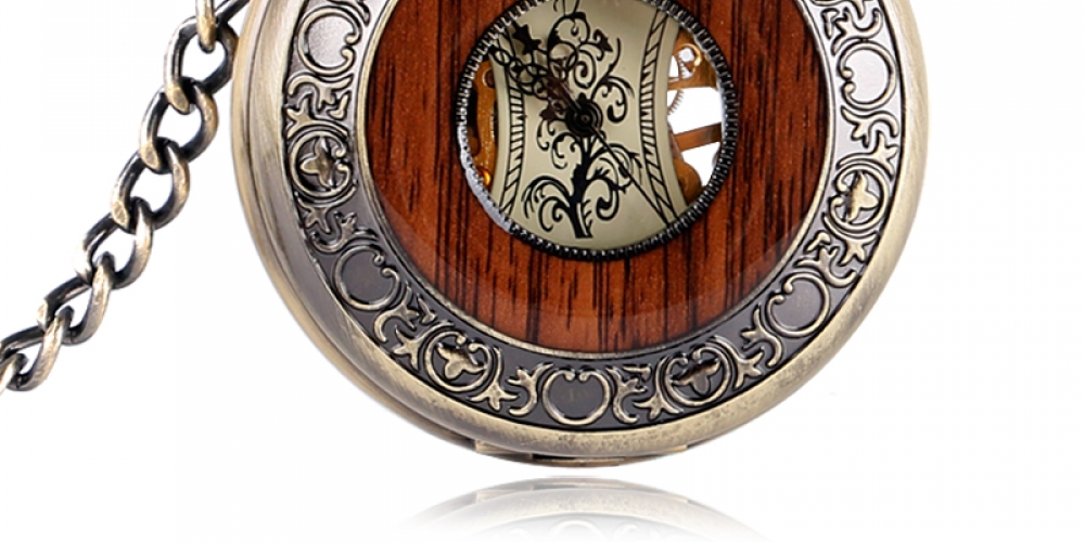 timedinfinity's tweet photo. #sunglassess Men's Retro Style Pocket Watch with Wooden Pattern https://t.co/cefznLLzJZ https://t.co/bajhKdhiI3