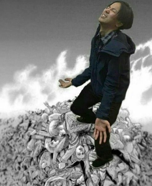 Eren bisa ngewakilin main character yg powerful dan rusak, bang Haji jenius, walaupun Eren jadi rusak ini masih tetep ngedukung premis ceritanya yg menurut gue premisnya adalah seorang anak laki laki yang menginginkan kebebasan dalam hidupnya.