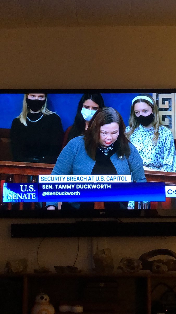 KatDeal2's tweet image. Just wondering....who are the high schoolers in the background??