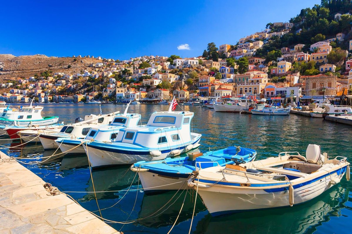 MyMMVacation's tweet photo. Pretty picture perfect Symi in Greece. Seriously quaint. https://t.co/ktZYw69X6G