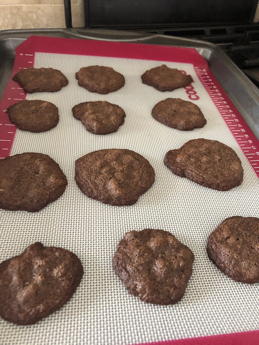 WRDSB_mendoza's tweet photo. Nana with Maddy and Hudson made something delicious today! From a maker to a baker - #bakerspace #onething https://t.co/Dj2ea7C6NC