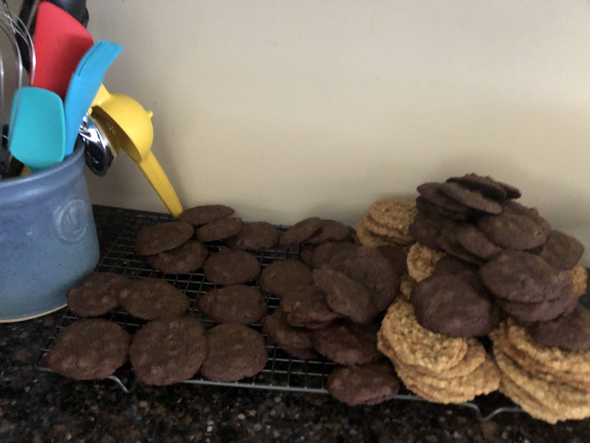 WRDSB_mendoza's tweet photo. Nana with Maddy and Hudson made something delicious today! From a maker to a baker - #bakerspace #onething https://t.co/Dj2ea7C6NC