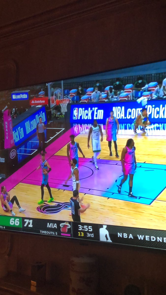 colejackson0's tweet photo. These Heat Jerseys and their court make me want to throw up everywhere. https://t.co/uOk3nDcwG0