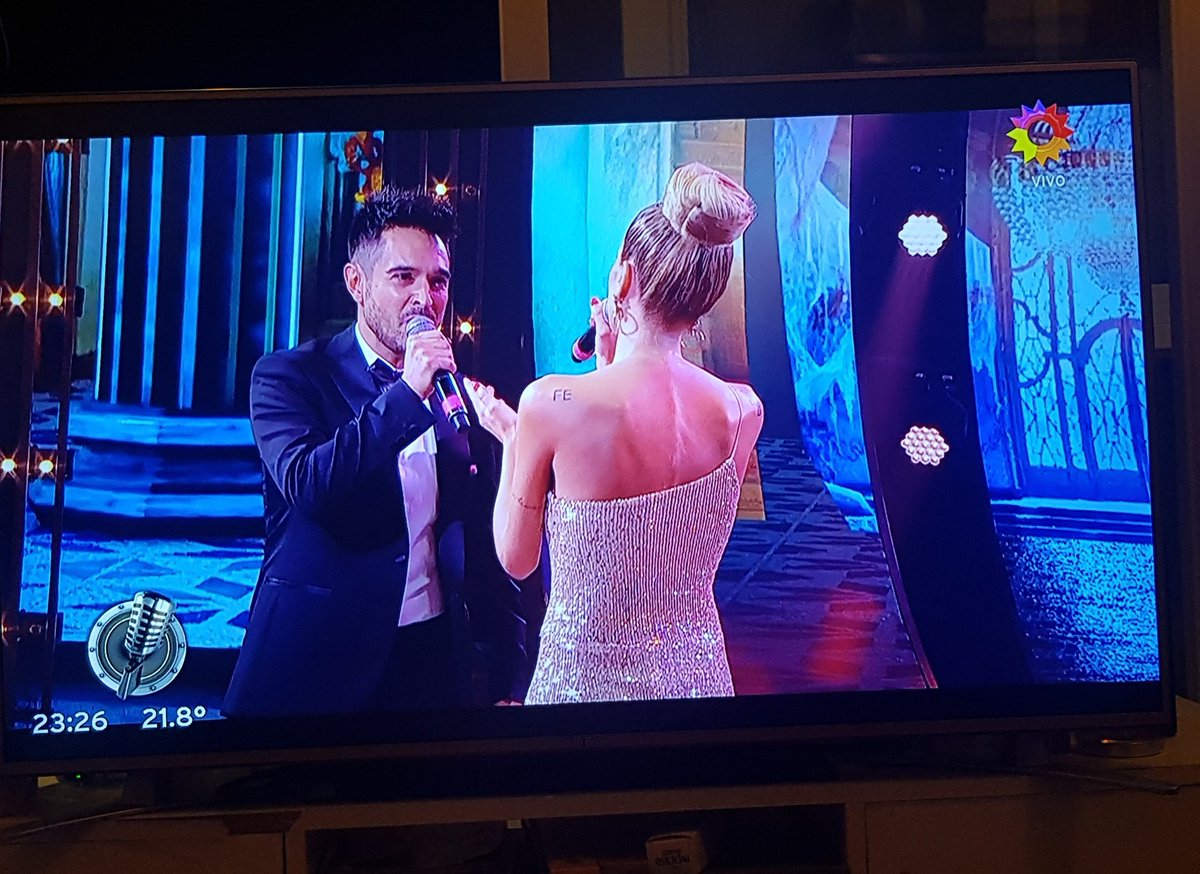 PatoEl_Unico's tweet photo. Vamos @patoarellano #Carla @cantando2020 https://t.co/3I6UoKOy7b