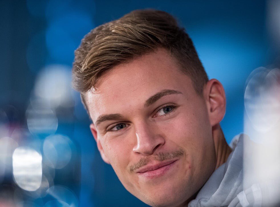 Joshua Kimmich; the most versatile player in the game right now.It’s time for a bit of appreciation for Kimmich. Not since Philipp Lahm have we seen someone so adaptable as Kimmich. Let’s look into this more shall we?[THREAD]