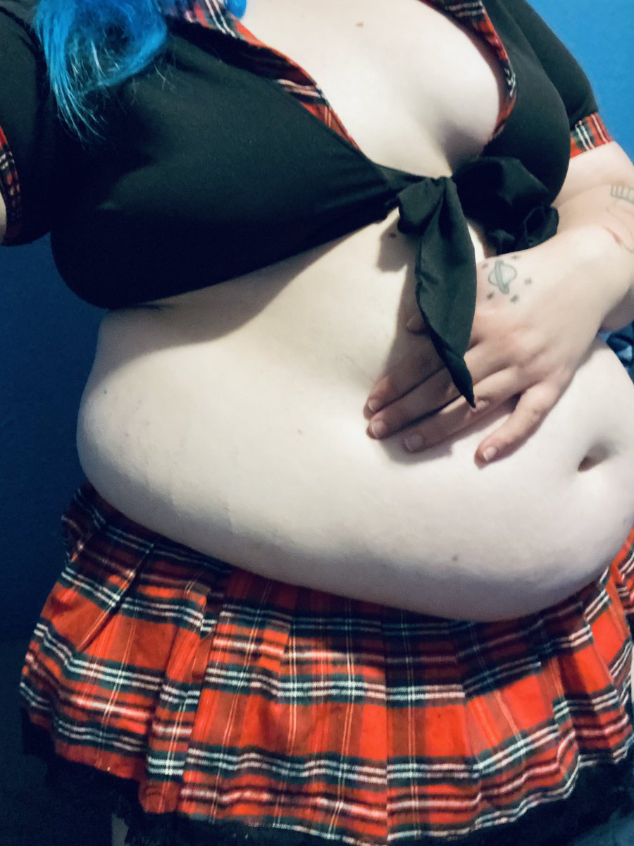 bringmethemons1's tweet photo. Your Kirtsune college student has a secret. Sheβs been bred full of eggs. #kitsunensfw #petplay #foxplay #schooluniformfetish #bbw #bred #full #stuffed #eggs #nsfw #porn #alieneggs #alienbreeding #monstergirl https://t.co/HLXCrElDGP