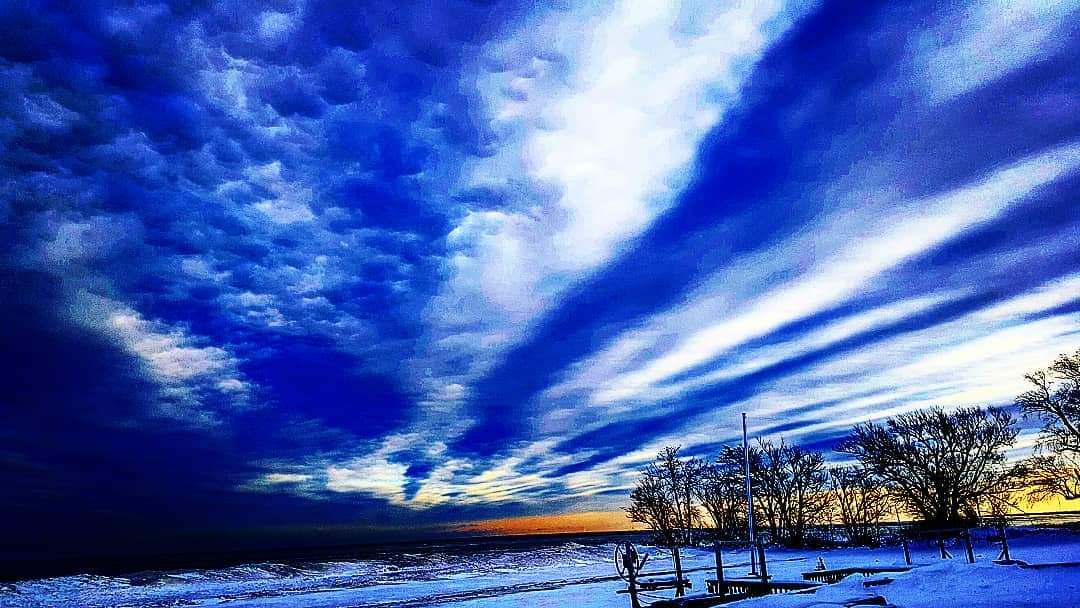 RareCat's tweet photo. Gn Sisters & Brothers.
#sunset_pics #BeattieBeach #ROC
There's no better day than today to start your walk with Him. The gate is open, and all who enter in shall find a Father's welcome.
#HeIsTheWayTheTruthAndTheLife
#Make2DayCount
#HABN โฎโค๐๐บ๐ธ๐ https://t.co/sqtqKwFEmk