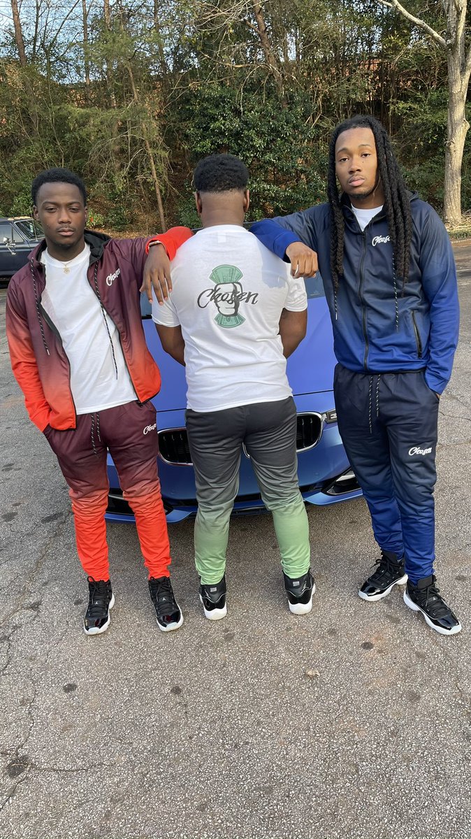 ThayThay1K's tweet photo. BIRTHDAY GIFT TO MYSELF‼️ 🚨🚨🔥THE WAIT IS OFFICIALLY OVER🔥🚨🚨
I HAVE OFFICIALLY RELEASED MY CLOTHING BRAND‼️ “CHOSEN”‼️ IM BLESSED TO BE ABLE TO DROP ON MY BIRTHDAY‼️ DM ME TO PURCHASE‼️ EVERYTHING IS FIRST COME FIRST SERVED‼️
Track Suits $60
T-Shirts $25 https://t.co/9CLeMDYdaK
