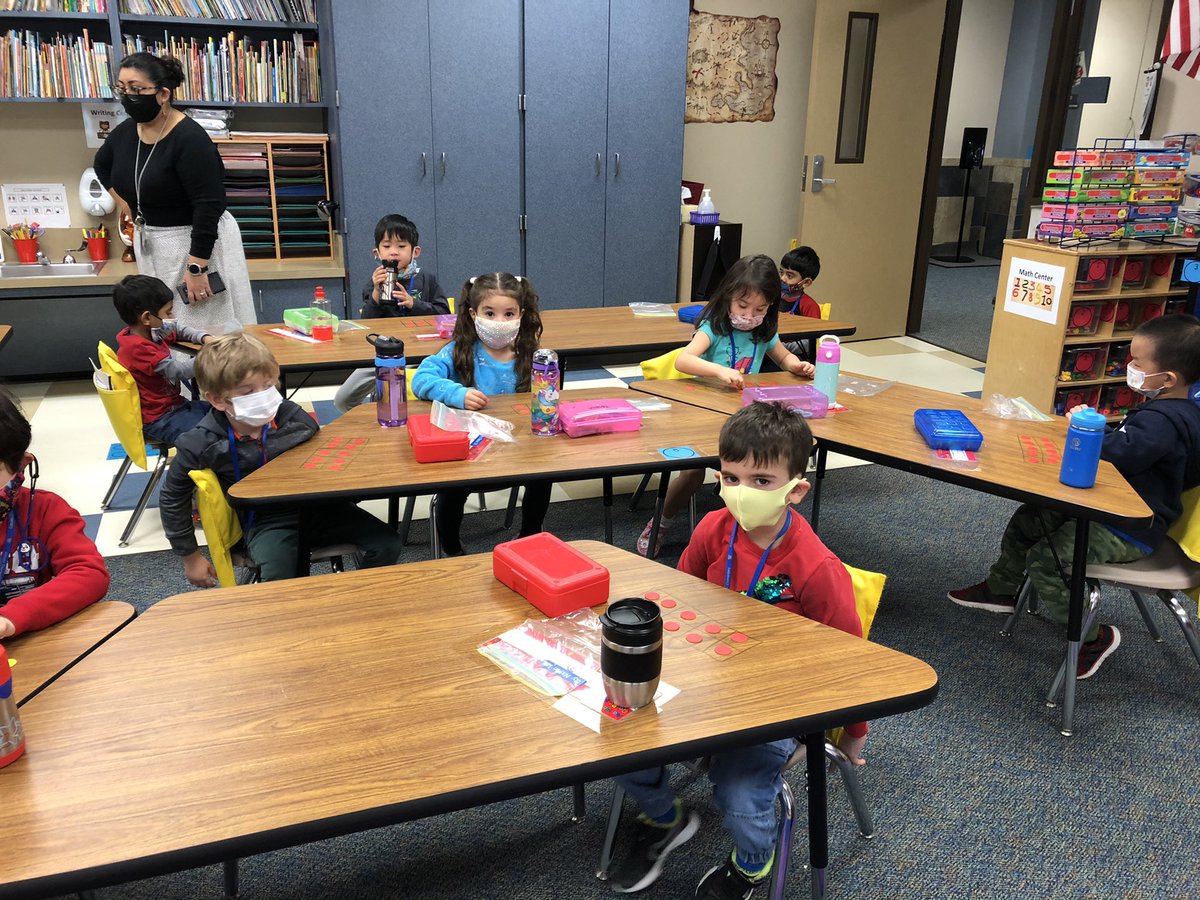 CarrieArthurTWE's tweet photo. When you misplace your fancy, card stock, laminated 10 frames, PreK students get to have 1 drawn on their table. I had forgotten how exciting this method is for students. And they totally rocked making #s up to 10! #smarties #DrawingOnTables #twehowl @TWEHowl https://t.co/Uvc3aqOlbY