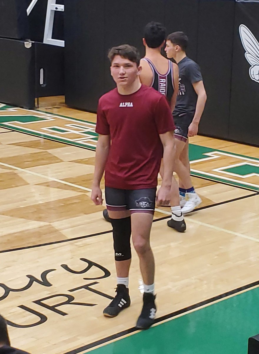 AlphaHSWrestle's tweet photo. Our Alpharetta Football Players Battling It Out On the Wrestling Mat! ☠🔥 @AlphaHSWrestle @AHSFootball @PerriVito @Jackfiorillo26 @jackoyola @DylanHannon7 https://t.co/feehXQVqyD