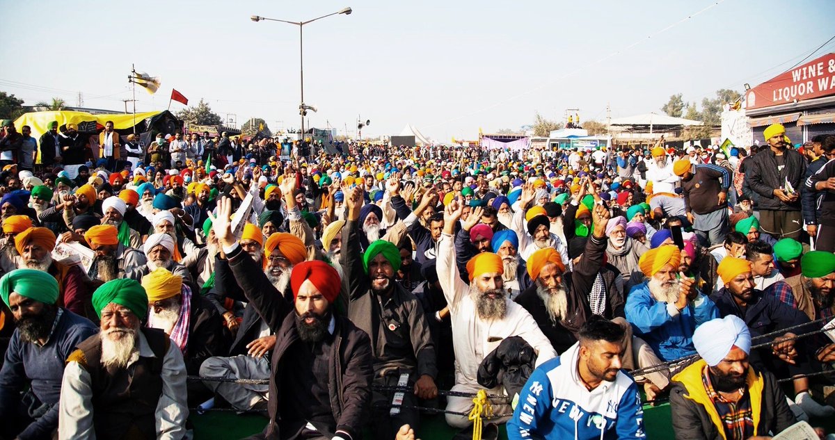 Victory__Signs's tweet photo. ਇਹ ਕੱਠ ਲੋਹੇ ਲੱਠ
#TractorMarchDehli
@Traali_Times_Pb 
@jatt_junction https://t.co/hBKL2GUVBn