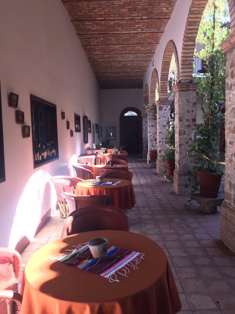 Mesón del Refugio tweet media