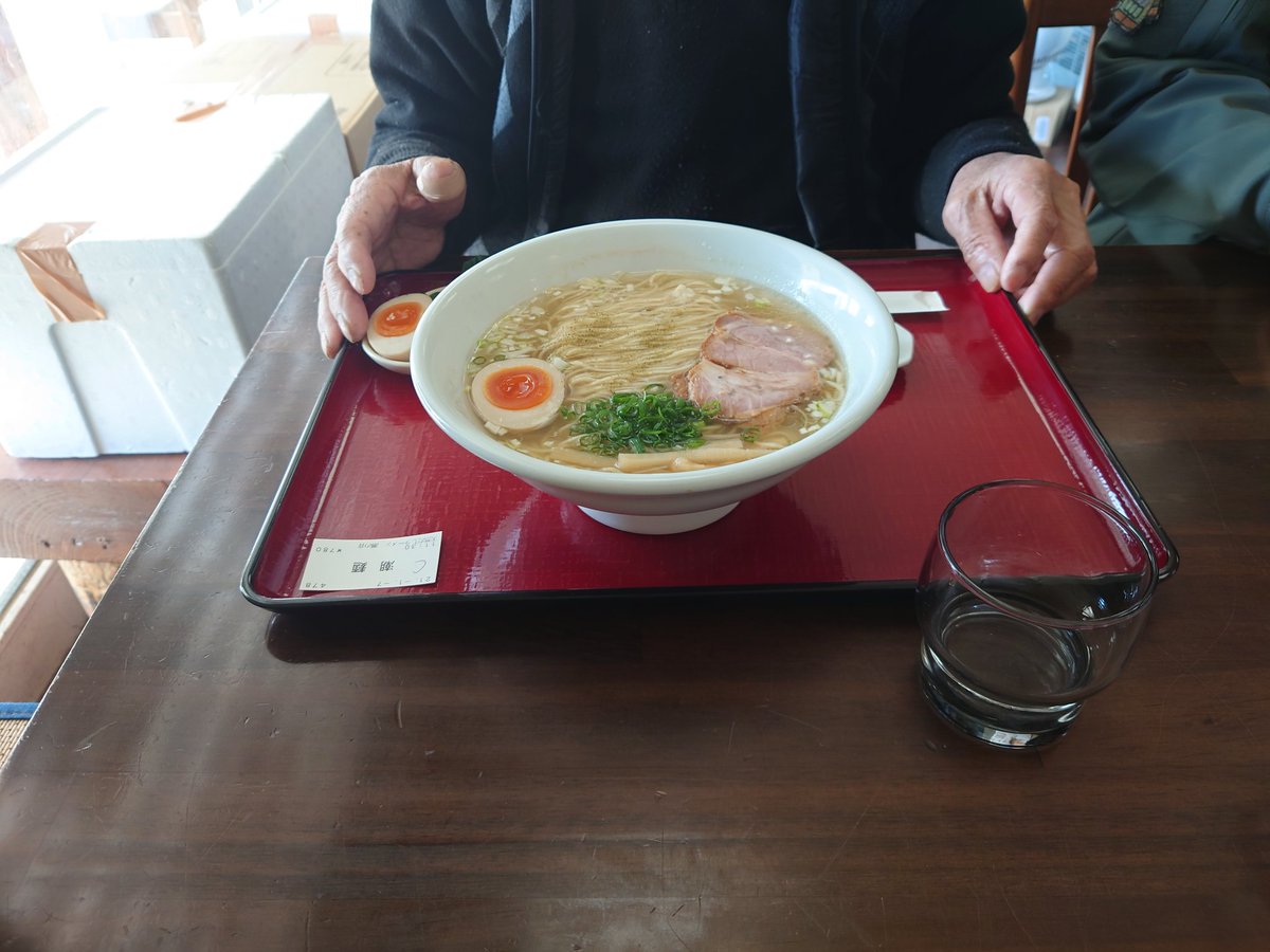 DaigoroManio's tweet photo. 仕事を少し早めに切り上げて
検査でこっちに来てたお義父さんと潮の音へ♪

連れて来たかったんだよなぁ〜
去年まで抗がん剤で味覚障害があったんですが
新しい治療で抗がん剤はお休みで味覚が戻ったらしく、今がチャンスと連れてきましたw

美味しかったよ〜って笑顔が見れた、良かった〜✌

#潮の音 https://t.co/xOxTz3hW8L
