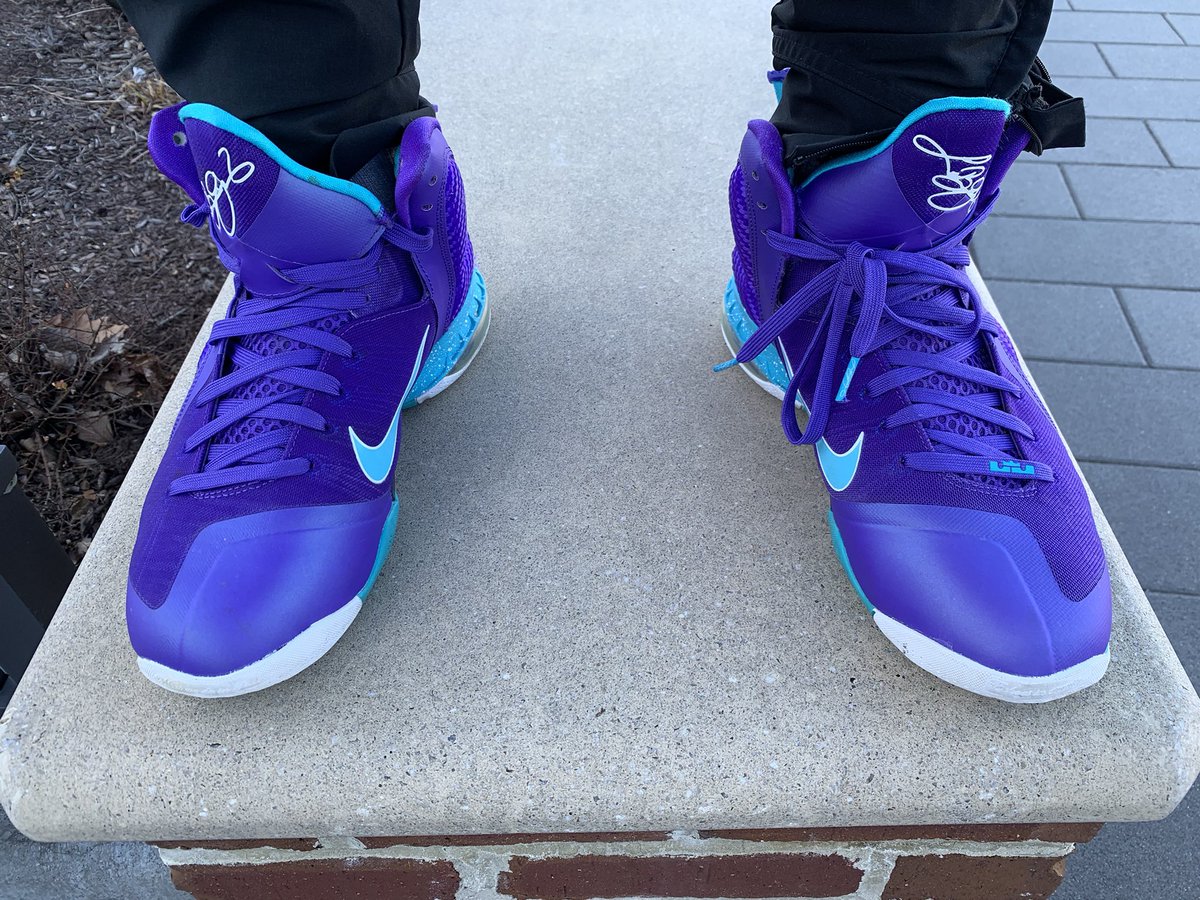 TPettyford's tweet photo. (Day 30) 2012 Release. Lebron 9 ‘Summit Lake Hornets’ @kingjames #lebronjames #lebron #nike #nicekicks #hornets #lebron9 #lebron9s #lebron9hornets #charlotte #charlottehornets #45daysofbrons #brkicks #kicksonfire #kickstagram #sneakerhead #wearyourkicks #wearyourshoes https://t.co/vaK4QkiU1Y
