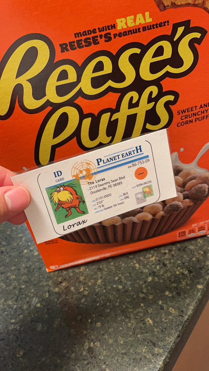 CekuAnder's tweet photo. animals and organisms get energy from the food that they eat. For example, I get my energy through these Reese’s puffs #apesecology @franklinlorax https://t.co/Oj1XbaQmC8