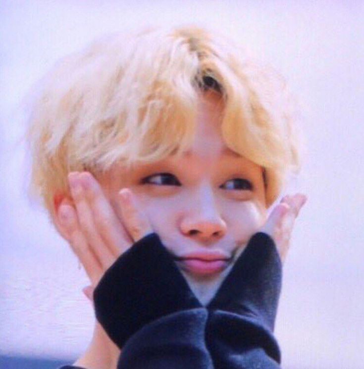 AndreaXiromi's tweet photo. Y recuerden chic@s
No solo apoyemos a Mochi también hay que apoyar a solecito
#HoseokWeLoveYou
#2YearsWithPromise https://t.co/3bSTdMiGma