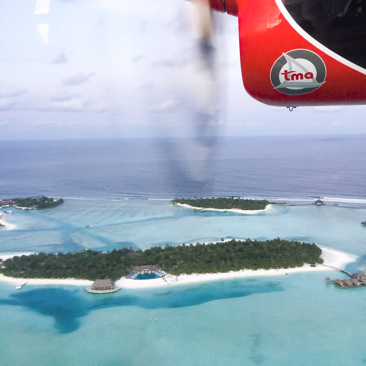 TransMaldivian's tweet photo. Every time you look out the window #TMAview is guaranteed to have you mesmerized &amp; spellbound of the beauty this amazing nation has to offer!

#TravelConfidentlyWithTMA
#transmaldivian #TMAexperience #HolidayMode #LuxuryTravel #birdseyeview  #Paradise #VisitMaldives #Maldives https://t.co/Tp3b0i951N