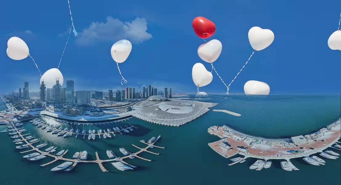 deng_xiaoli's tweet photo. This heart-shaped balloon is very beautiful! https://t.co/pmFGQfvtpJ