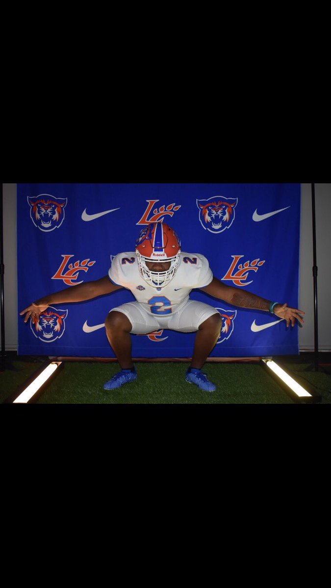 CDarrington_2's tweet photo. Had a great time @LA_College @drewmaddox8 https://t.co/5ydZqaLubj