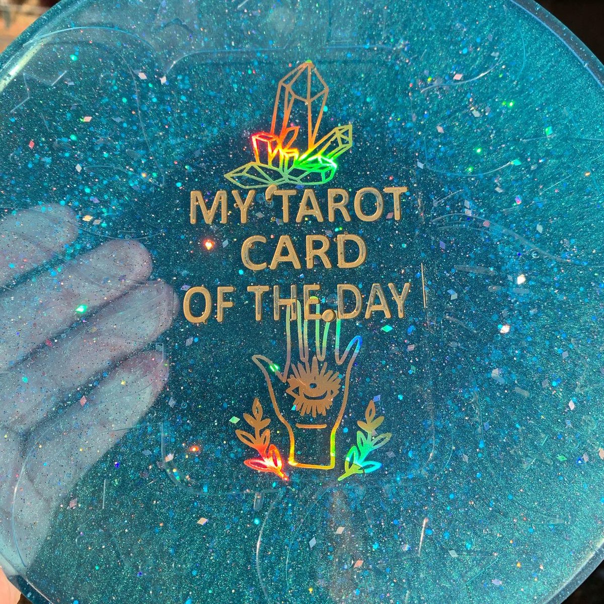 blxckcatstudios's tweet photo. ✨Late Night Giveaway!✨
Win this brand new, never used, deck of tarot cards and this tarot card plate made by yours truly!! 💕
TO ENTER-
-Follow me
-Like and RT this post
-Tag 2 friends!!
⭐️Each tag is a new entry!⭐️
💕GOOD LUCK💕 https://t.co/pv6oOBZO09