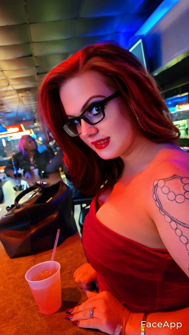 Watch Tsredbaby's leaked NSFW photo on TwXstars