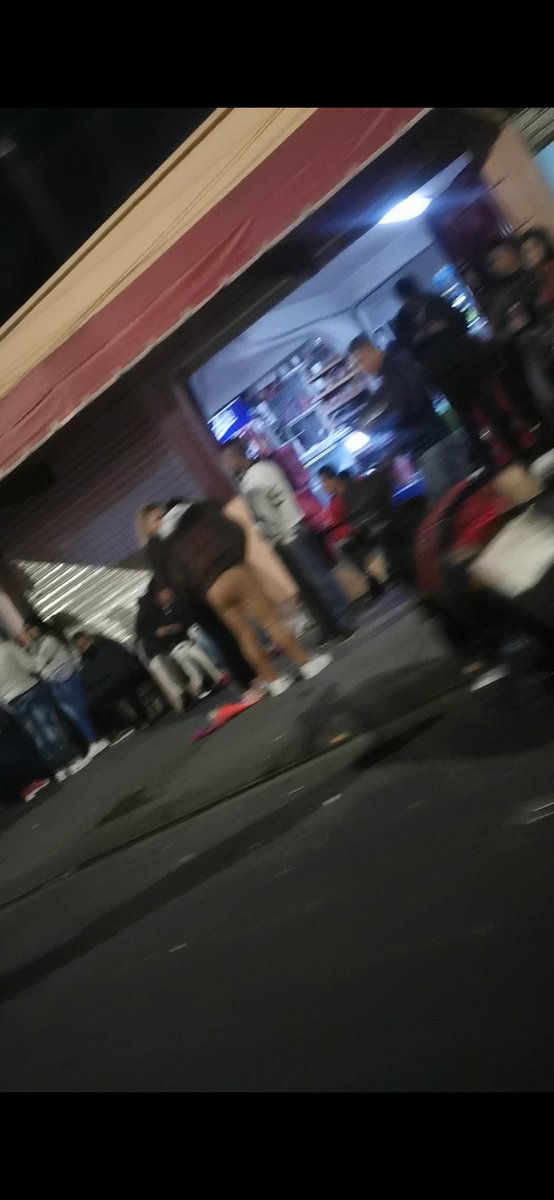 Andrei95854728's tweet photo. @UCS_GCDMX  en la calle Canal de San Juan #129,  col. Tepalcates, Iztacalco.  Tienen fiesta en la calle https://t.co/X3PANNQvNB
