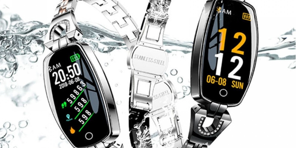 timedinfinity's tweet photo. #watches Women's Elegant Smart Watch with Metal Bracelet https://t.co/ImRhUVjn30 https://t.co/GfHBBrKVYg