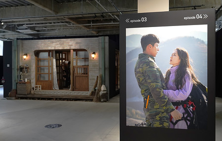 ErGrqq5U0AItFxe?format=jpg&name=small