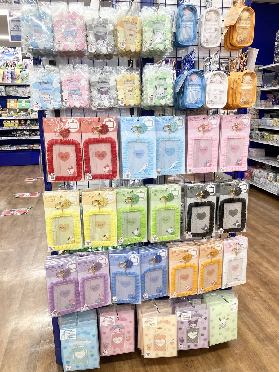アニメイト池袋本店 on Twitter: "【商品情報】5階にて『 #サンリオ #ときめき推し事グッズ』のアイテムを展開しておりますアニ❣️「 ペンライト用リボン」や「オペラグラス用ストラップ」「コースターケース」など、どれもとっても可愛いアニ~????????ぜひお買い求め下さい ...