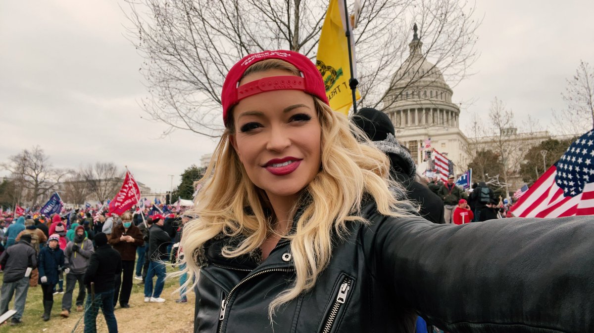iheartmindy's tweet photo. Yes, I was at the Capital today.

And I swear to God you best not come at me with “whatever you read online” opinion you think you have. You weren’t there. Our media has absolutely ZERO problem lying to you, and they’re censoring and manipulating the truth about EVERYTHING. https://t.co/WuJ1UFSLmp