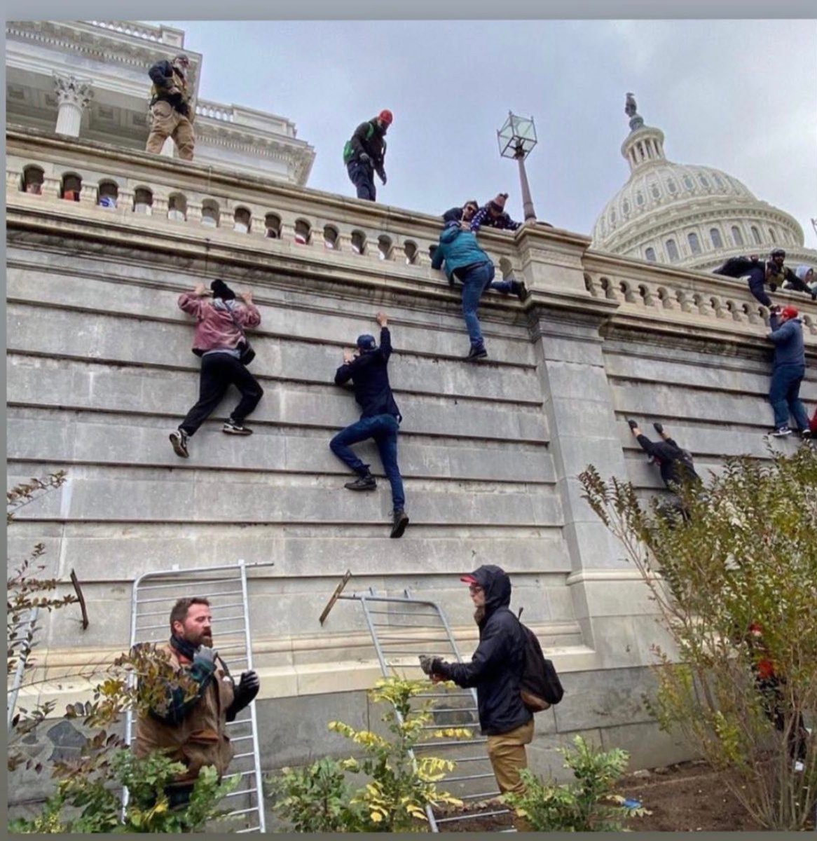 Pidge49's tweet image. Worst Cirque Du Soleil ever!!