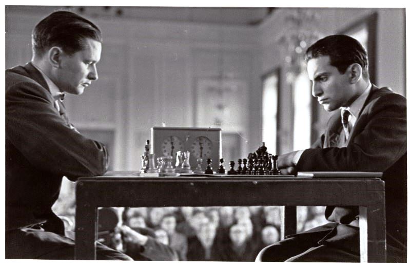 Paul Keres VIII: Gulliver among the Lilliputians