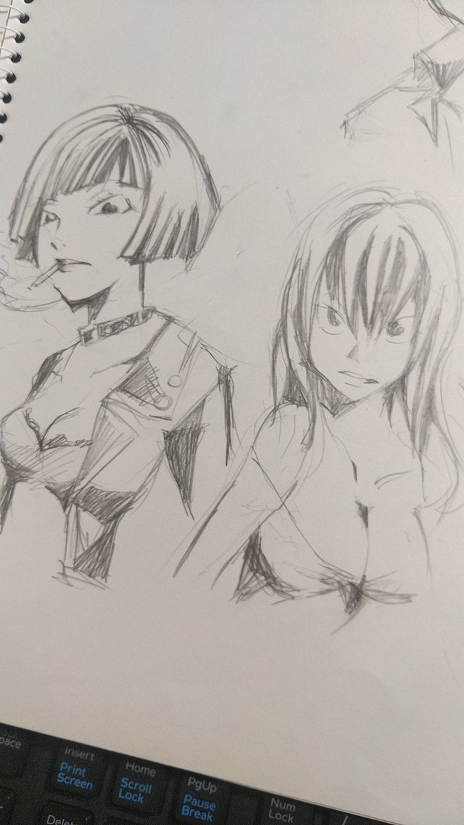 #ラクガキ #らくがき #過去絵 #鉛筆画
病気から立ち直る途中になんとか描いてたラクガキだけれど、体調の悪さが率直に出ていて、なんだか良い感じに笑えます(^ω^)✨✨