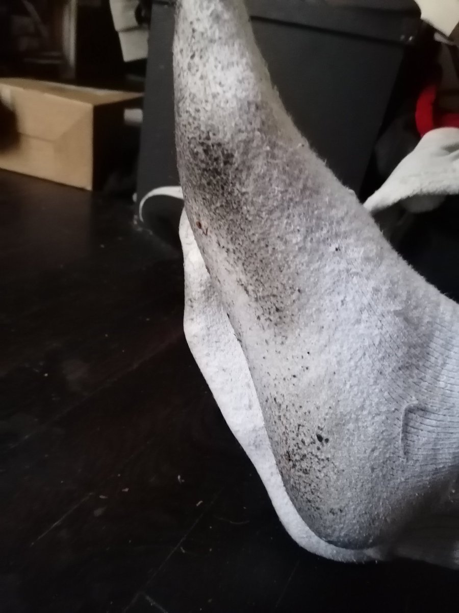 kiffsnifflick's tweet photo. Cho7 du poto reubeu qui dort#cho7 #gay #socks #smelly #whitesocks #kiffeur #kiffeurgay #fetish #malefeet #feet https://t.co/qEm8JOczqH