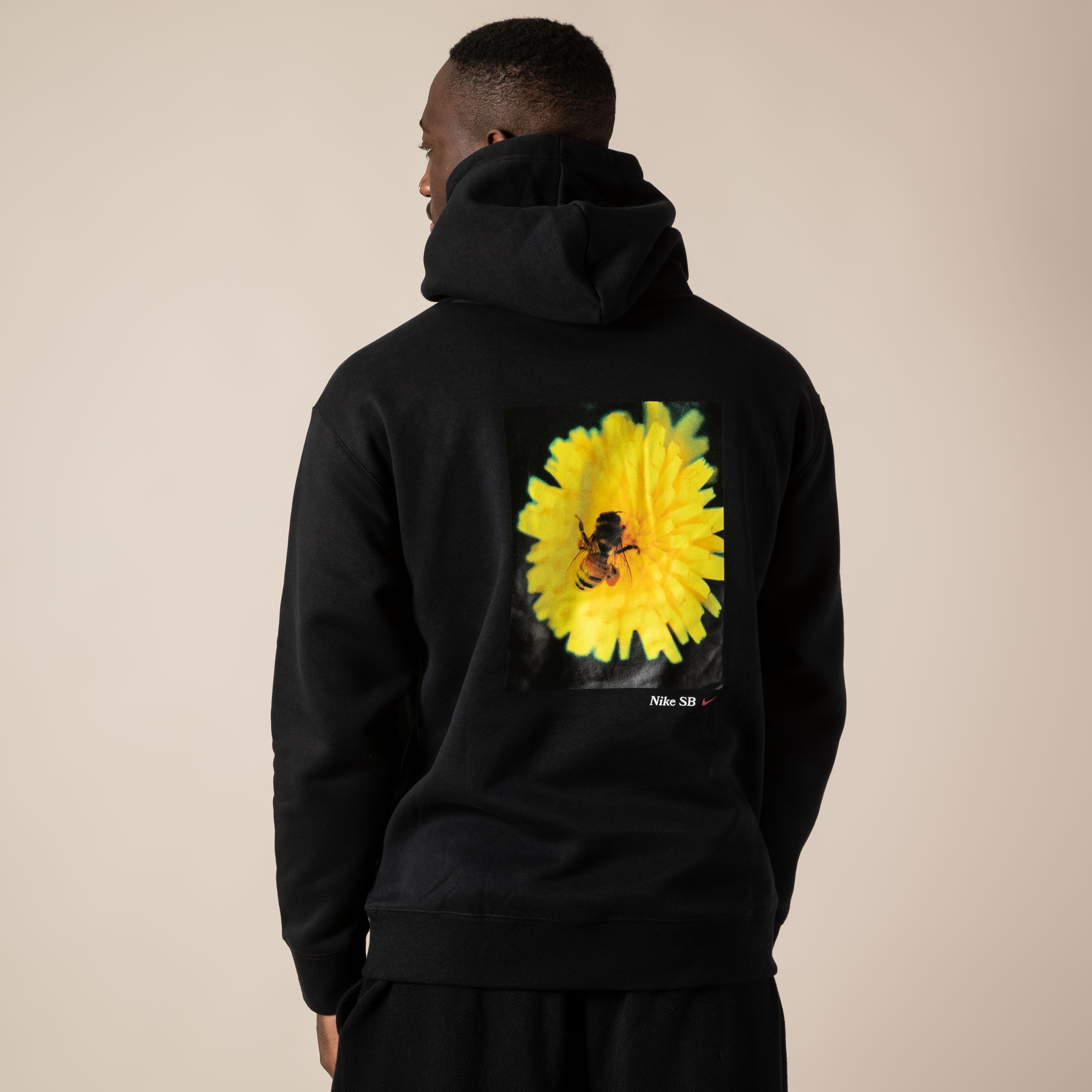 Nike sb bee hoodie hotsell