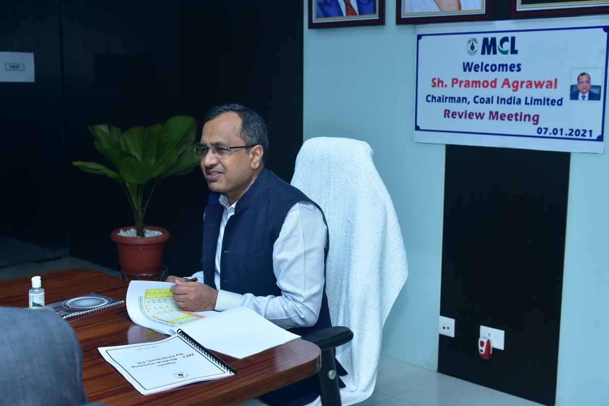 mahanadicoal's tweet photo. Mr Pramod Agrawal, Chairman, @CoalIndiaHQ reviewed the performance of @mahanadicoal (MCL). Mr PK Sinha, CMD, MCL along with FDs of company participated in the meeting held at Bhubaneswar, which was also attended by Area GMs, HoDs &amp; other senior officers through videoconferencing. https://t.co/M2xc3OeJKF