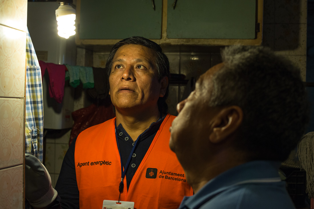 Disponer de una vivienda digna es un derecho, sufrir #pobrezaenergética tiene efectos muy graves para la salud. <a href="/gacetasanitaria/">Gaceta Sanitaria</a> destaca nuestro estudio realizado en colaboración entre <a href="/abd/">عزيز</a> <a href="/Ecoserveis/">Associació Ecoserveis Cultura Energètica</a> y @salutpublicabcn   shorturl.me/cbtg