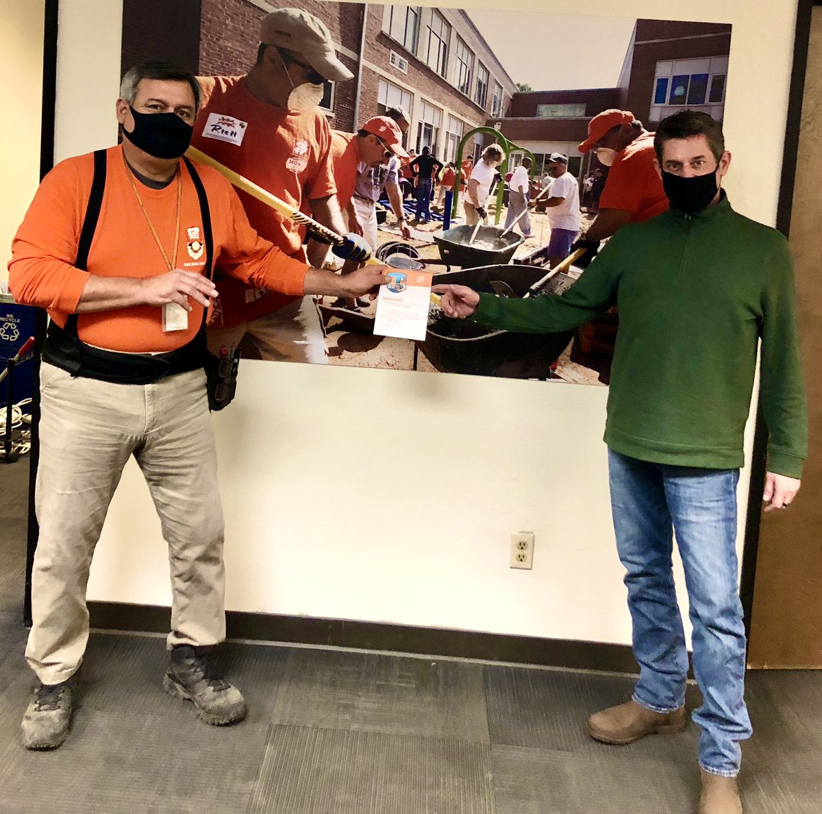 Tony Horyza (@horyza_tony) on Twitter photo Please join me in congratulating Aliyah and Jaime! They’ve both been awarded a homer for their entrepreneurial spirit! Way to go,great start to the new year!
@BacklinLisa <a href="/Mcgalec99/">Kelly Schnatter</a> <a href="/kelliej11/">Jerri Kellie 🎽</a> <a href="/_ian_phelps/">Ian Phelps</a> @DL3472 <a href="/ricardom6007/">Ricardo Meraz</a> <a href="/jmajusiak89/">Josh Majusiak</a> @HRHeatherHRG <a href="/ErikTHDpro/">Erik</a> Please join me in congratulating Aliyah and Jaime! They’ve both been awarded a homer for their entrepreneurial spirit! Way to go,great start to the new year!
@BacklinLisa <a href="/Mcgalec99/">Kelly Schnatter</a> <a href="/kelliej11/">Jerri Kellie 🎽</a> <a href="/_ian_phelps/">Ian Phelps</a> @DL3472 <a href="/ricardom6007/">Ricardo Meraz</a> <a href="/jmajusiak89/">Josh Majusiak</a> @HRHeatherHRG <a href="/ErikTHDpro/">Erik</a>