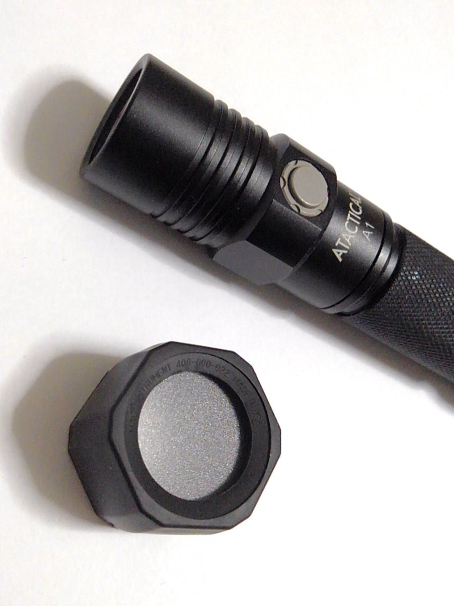 snttm1's tweet photo. #フラッシュライト 
 
#MAGLIGHT アクセサリーのゴム製ヘッドカバーに組み込む #ディフューザー を試作
適度に散光させる事が可能になります
 
ヘッド外径25.4mm用なので､様々なフラッシュライトに適合します｡
本来は､赤色と青色のカラーフィルターが付属しています
 
次回の記事は､照射画像です https://t.co/dA9NGdBfQT