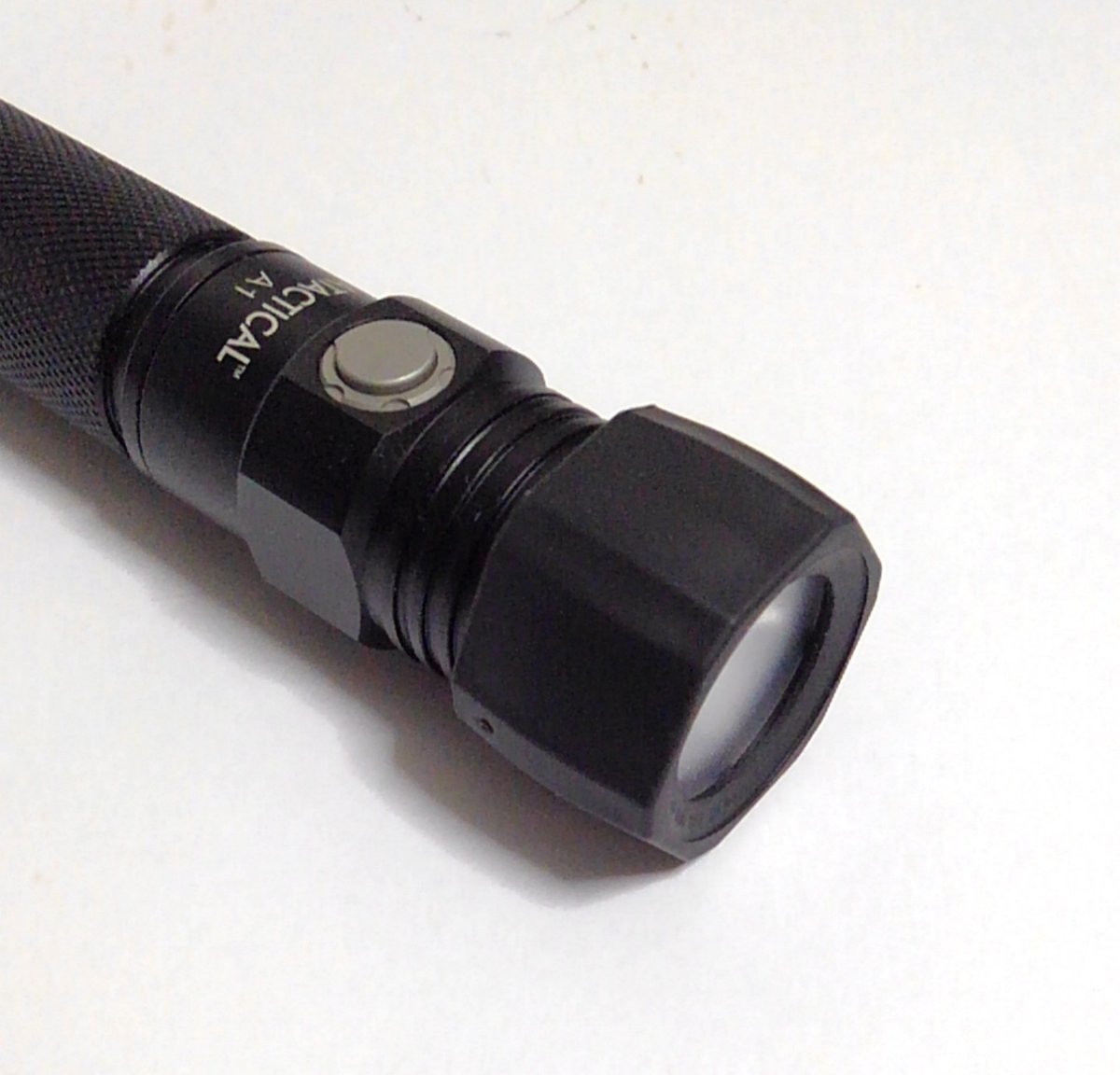 snttm1's tweet photo. #フラッシュライト 
 
#MAGLIGHT アクセサリーのゴム製ヘッドカバーに組み込む #ディフューザー を試作
適度に散光させる事が可能になります
 
ヘッド外径25.4mm用なので､様々なフラッシュライトに適合します｡
本来は､赤色と青色のカラーフィルターが付属しています
 
次回の記事は､照射画像です https://t.co/dA9NGdBfQT