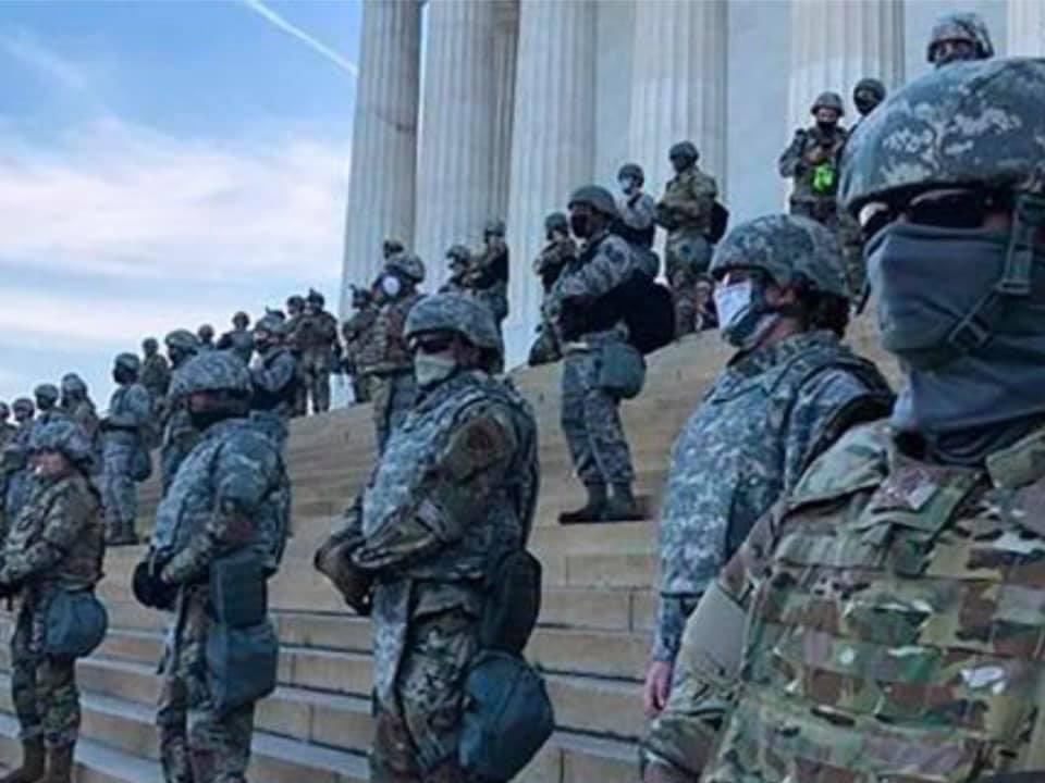 TonyWilliams62's tweet photo. This is when Black Lives Matter arrived at Capitol Hill last year! https://t.co/DwLMYF8jW8