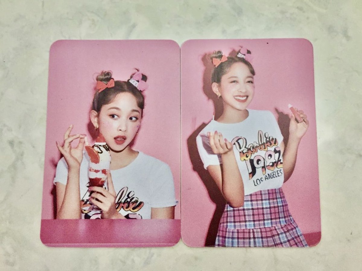 Seoulupkpop_'s tweet photo. (READY) PHOTOCARD NACIFIC 
CHANYEOL DAN DITA 

Prize : 
Chanyeol 50k /pcs
Dita 35k/set 

OFFICIAL FROM NACIFIC COMETICS 

GOOD CONDITION 100% ✅
PACKING SANGAT AMAN (menggunakan Plastik OPP &amp; TOP LOADER ✅
100% ORIGINAL .

Sdh tersedia di Shopee 😍

#secretnumber #chanyeolpc https://t.co/gQxoICLAP3